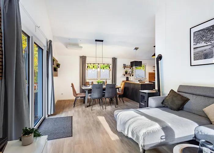 14 بيت للعطل باد آرولزن